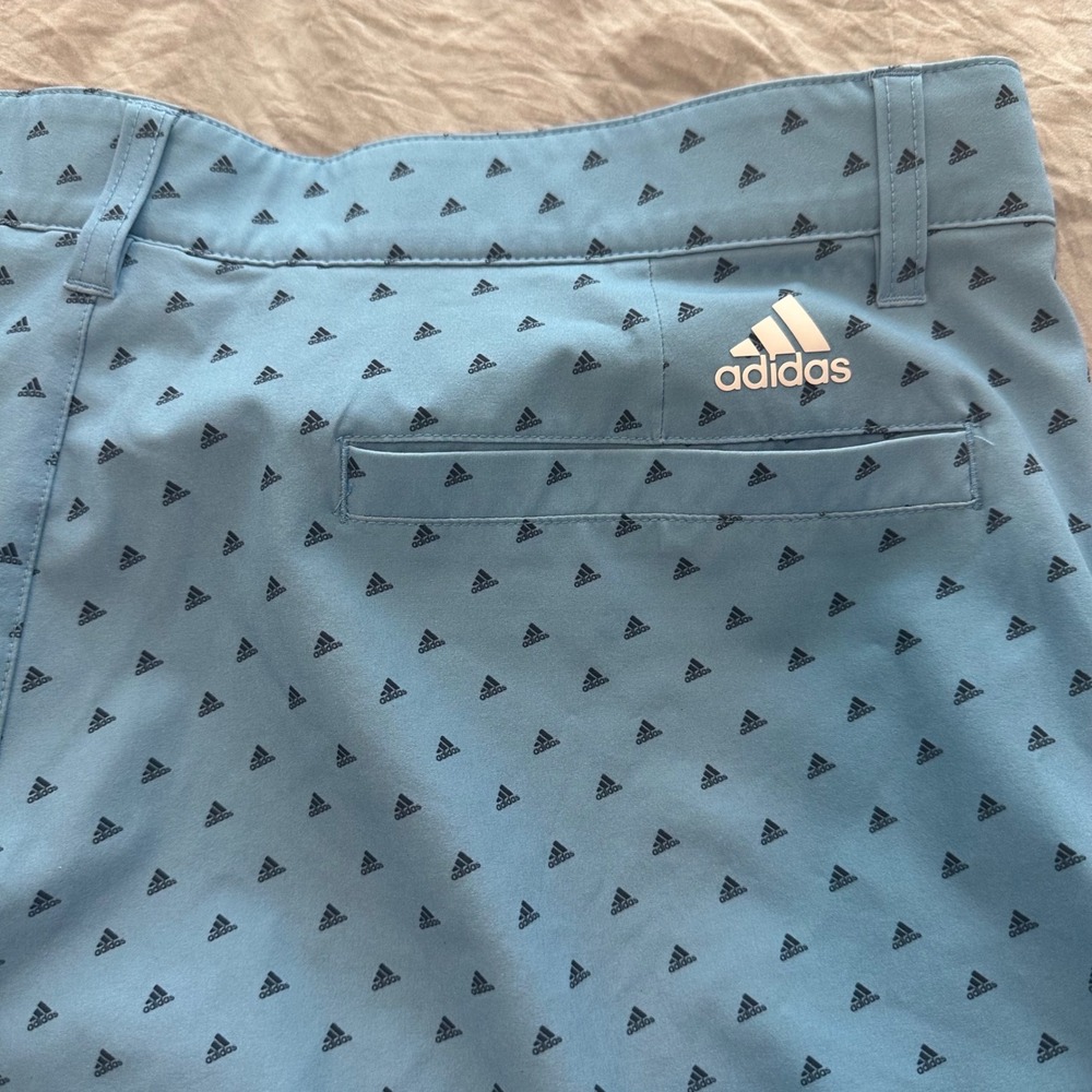 Adidas Golf Shorts Mens 38 Light Blue All Over Triangle Logo Print Performance - Picture 10 of 11